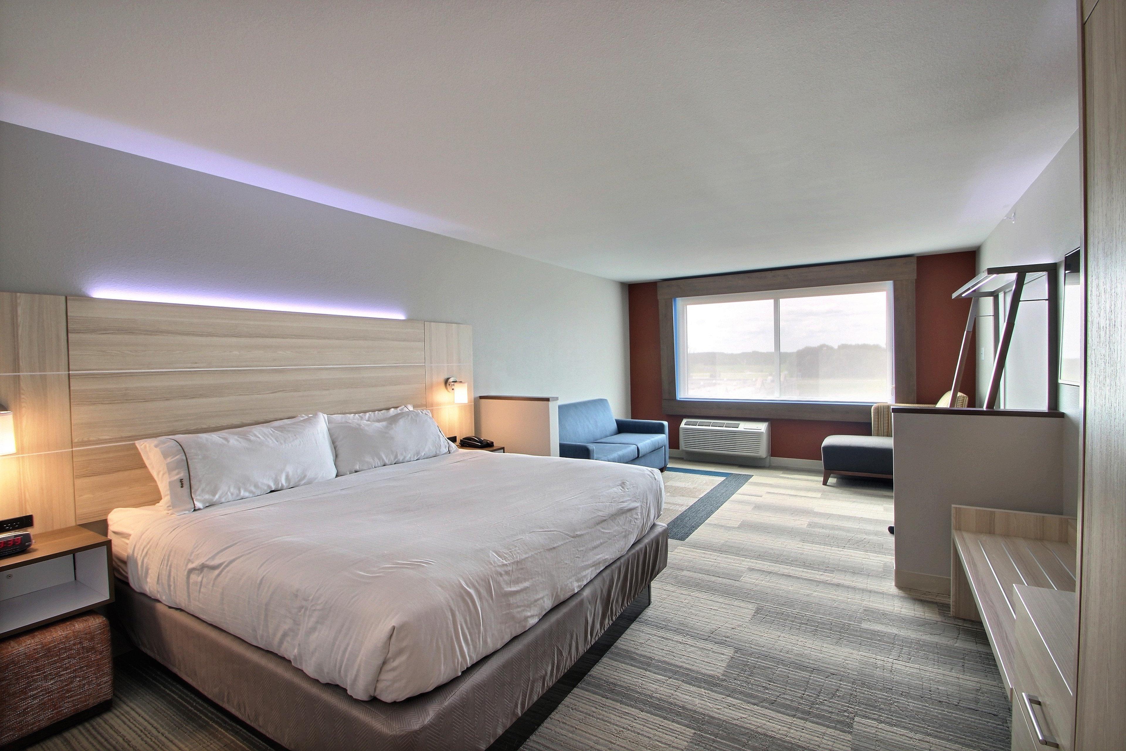 Holiday Inn Express & Suites Fond Du Lac By Ihg Bagian luar foto