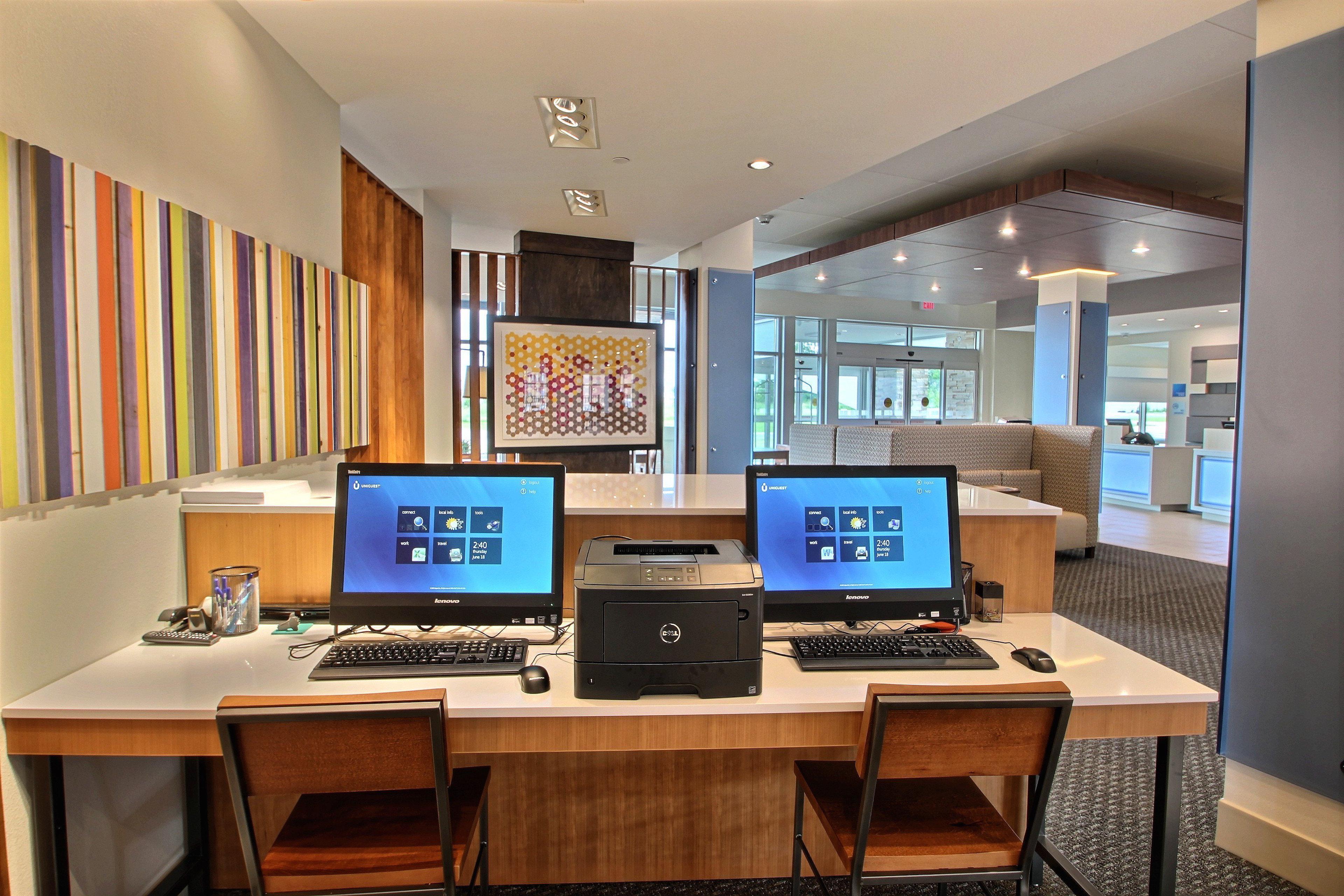 Holiday Inn Express & Suites Fond Du Lac By Ihg Bagian luar foto